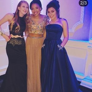 STUNNING Navy blue ballgown, prom dress-POCKETS!